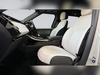 Used Land Rover Range Rover Sport 2025 for sale - 76176066: Photo 3