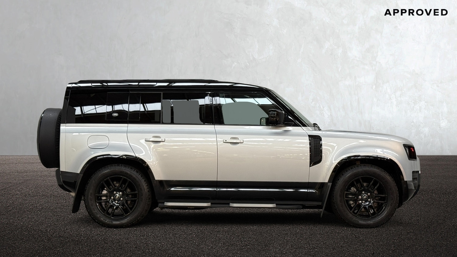 Used Land Rover Defender 2023 for sale - 77551529: Photo 5