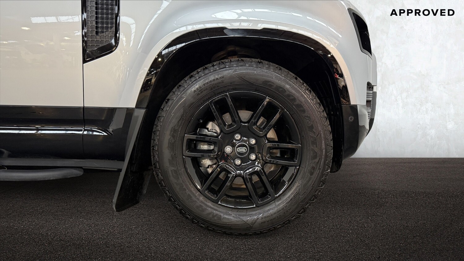 Used Land Rover Defender 2023 for sale - 77551529: Photo 8