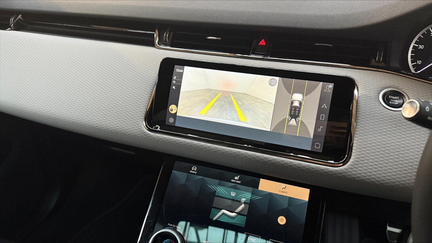 Used Land Rover Range Rover Evoque 2023 for sale - 77855145: Photo 12