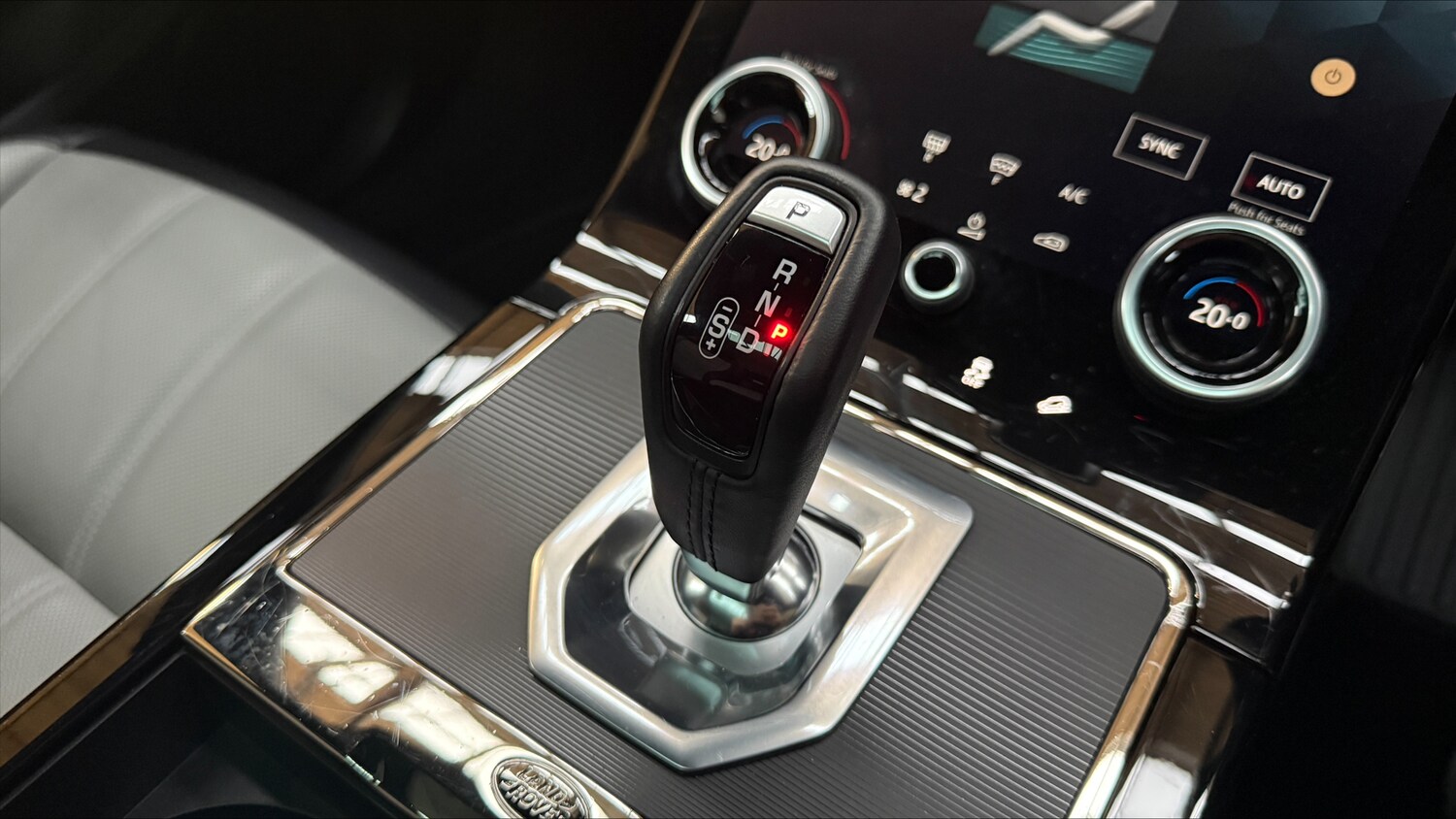 Used Land Rover Range Rover Evoque 2023 for sale - 77855145: Photo 13