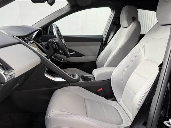 Used Jaguar E-Pace 2021 for sale - 76309334: Photo 3