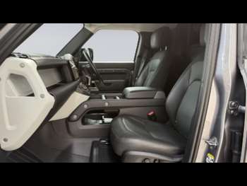 Used Land Rover Defender 110 2024 for sale - 74823717: Photo
