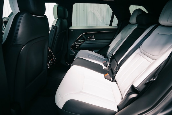 Used Land Rover Range Rover Sport 2024 for sale - 76228864: Photo 4