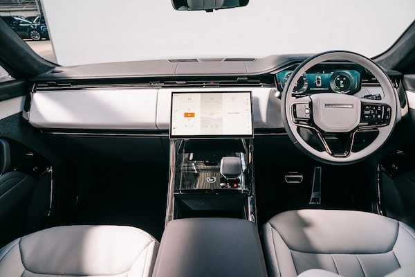 Used Land Rover Range Rover Sport 2024 for sale - 76228864: Photo 9