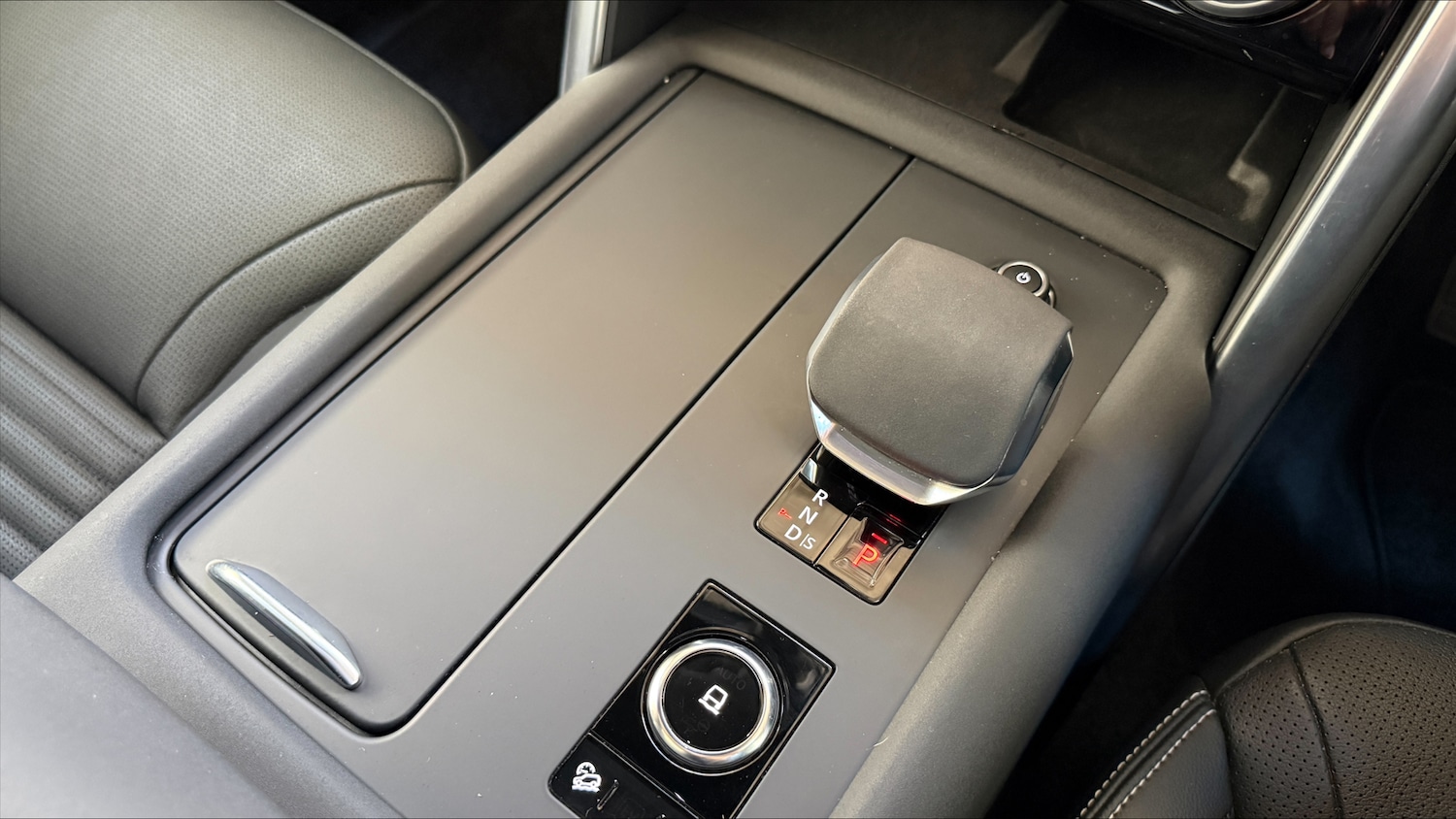 Used Land Rover Discovery 2022 for sale - 77052407: Photo 13