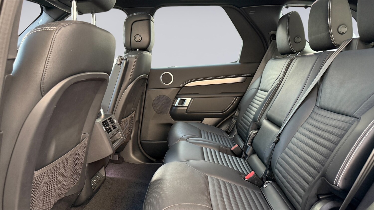 Used Land Rover Discovery 2022 for sale - 77052407: Photo 4