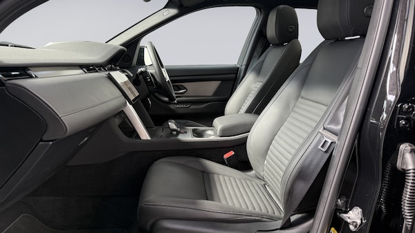 Used Land Rover Discovery Sport 2025 for sale - 74454663: Photo 3