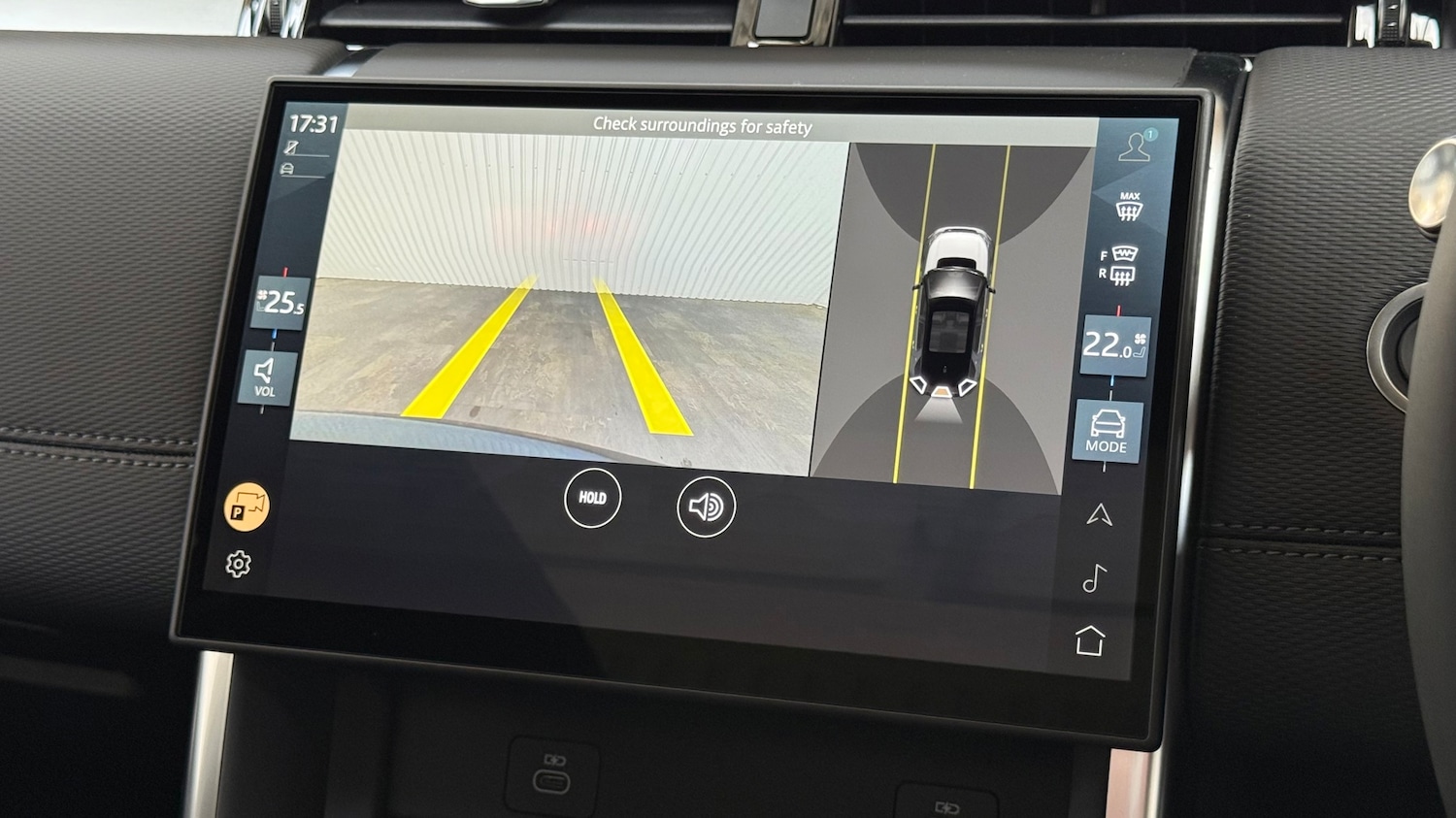 Used Land Rover Discovery Sport 2025 for sale - 76586530: Photo 12