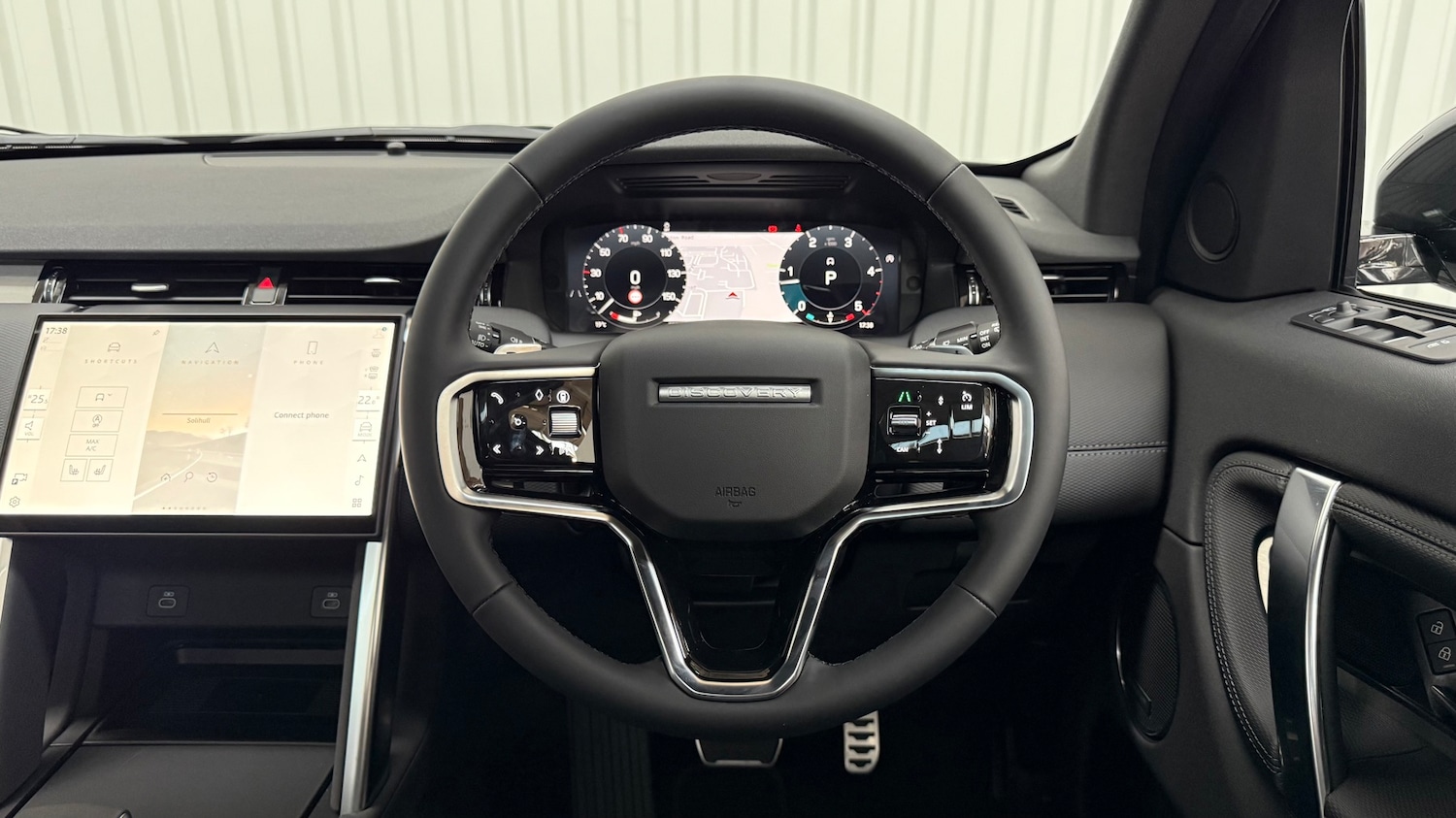 Used Land Rover Discovery Sport 2025 for sale - 76586530: Photo 15