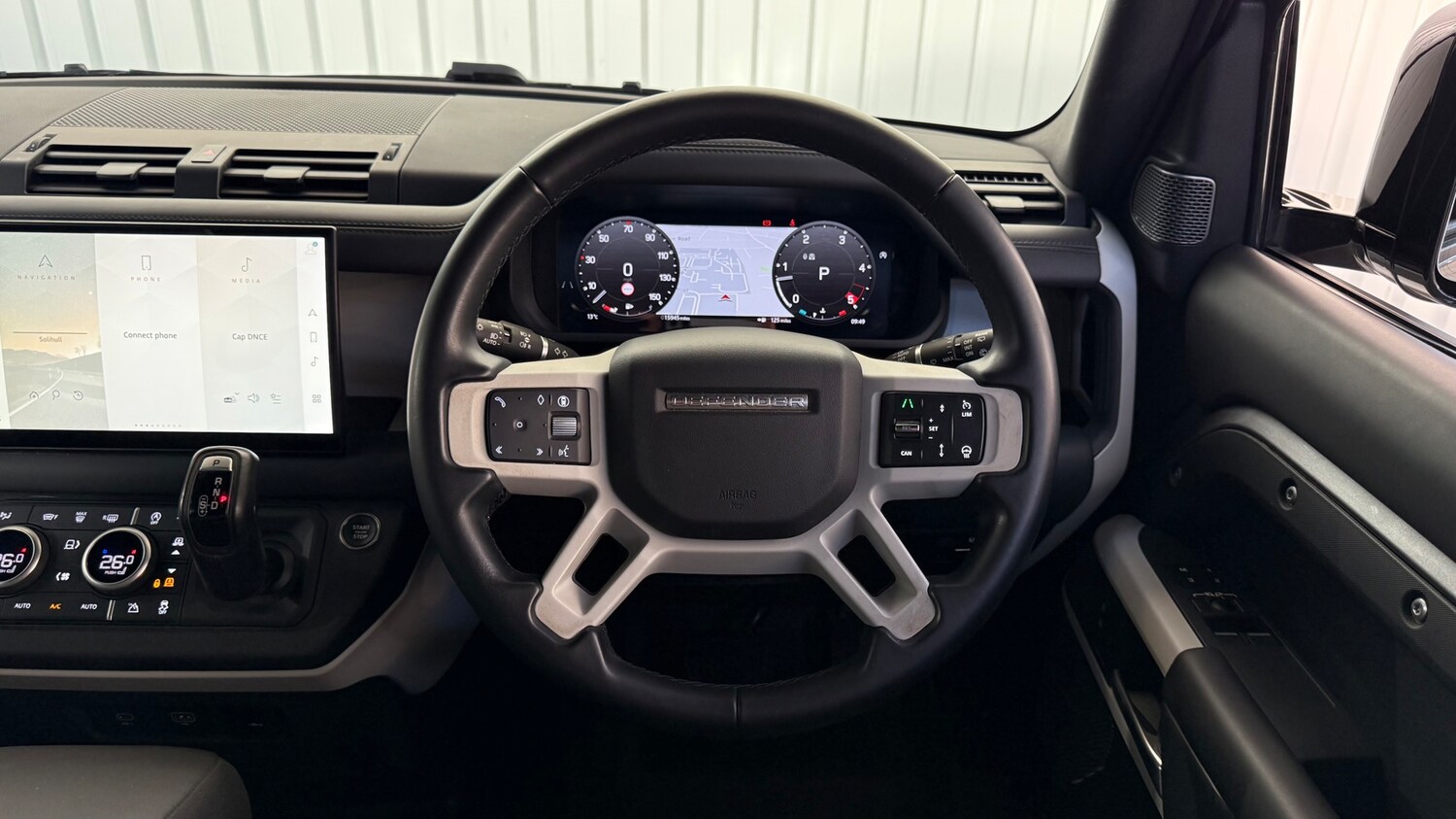 Used Land Rover Defender 90 2024 for sale - 76528681: Photo 15