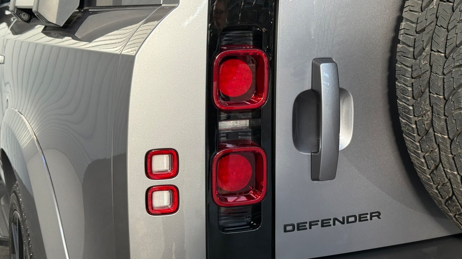 Used Land Rover Defender 90 2024 for sale - 76528681: Photo 19