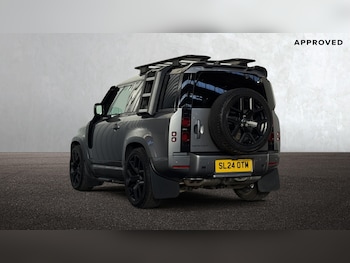 Used Land Rover Defender 90 2024 for sale - 76528681: Photo