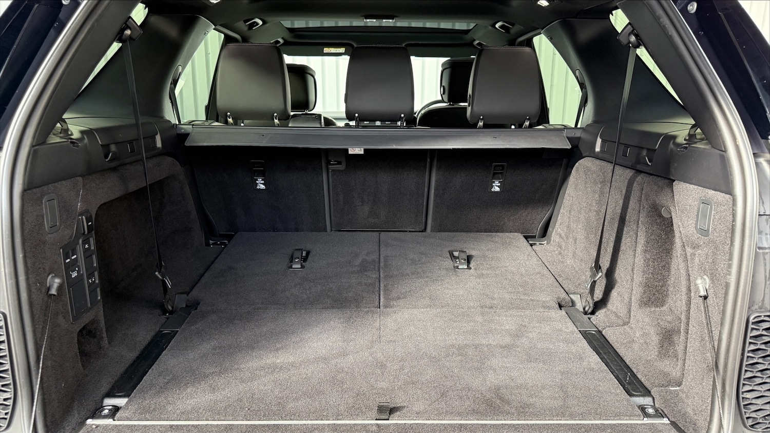 Used Land Rover Discovery 2024 for sale - 76458600: Photo 10