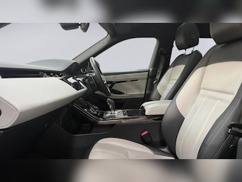 Used Land Rover Range Rover Evoque 2023 for sale - 77498102: Photo