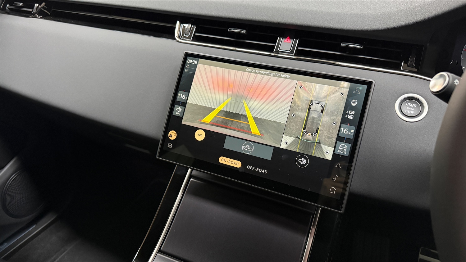 Used Land Rover Range Rover Evoque 2026 for sale - 78117267: Photo 12