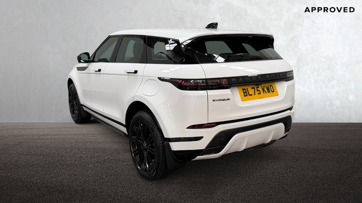 Used Land Rover Range Rover Evoque 2025 for sale - 76800711: Photo 2