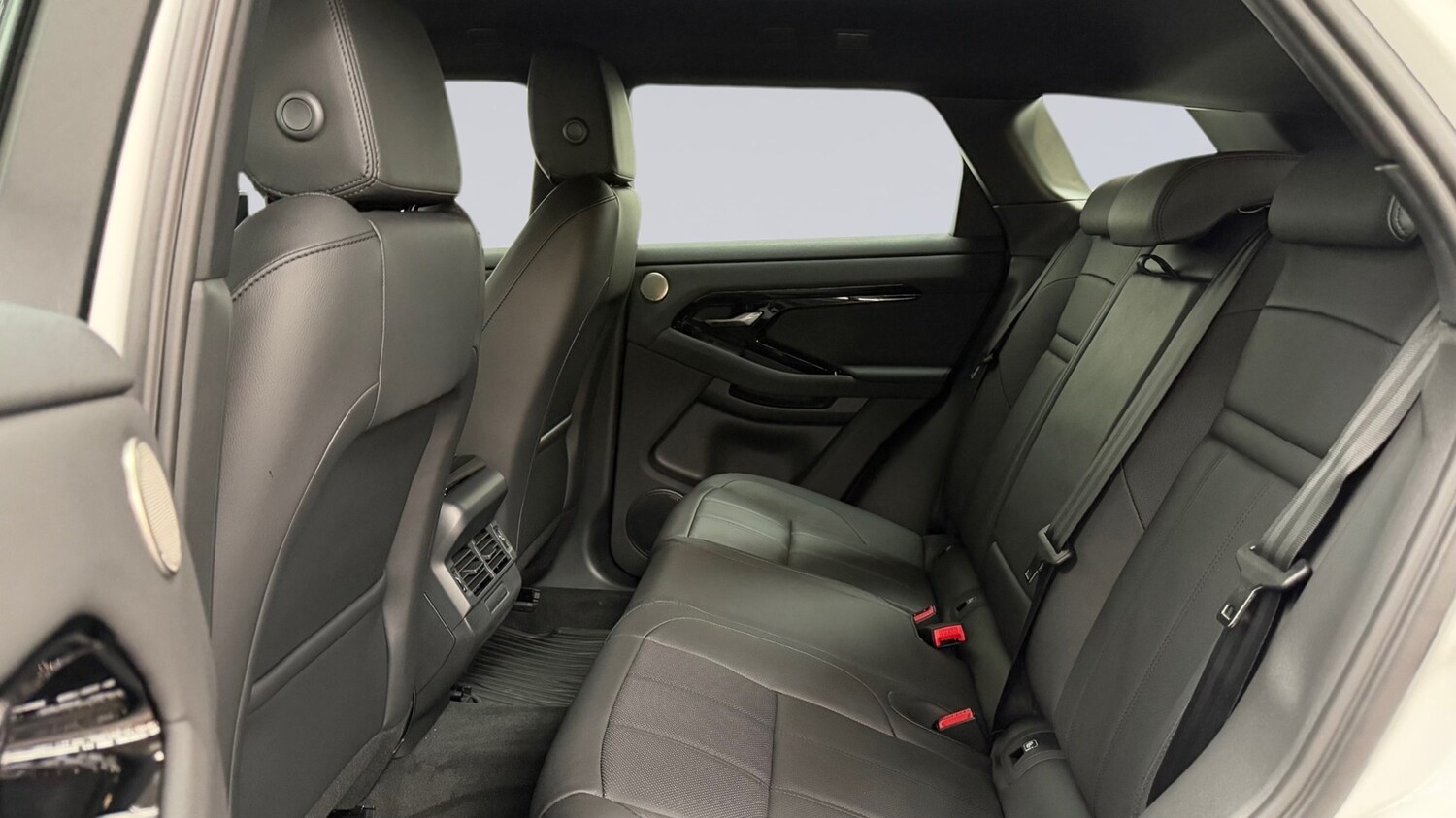 Used Land Rover Range Rover Evoque 2025 for sale - 76800711: Photo 4