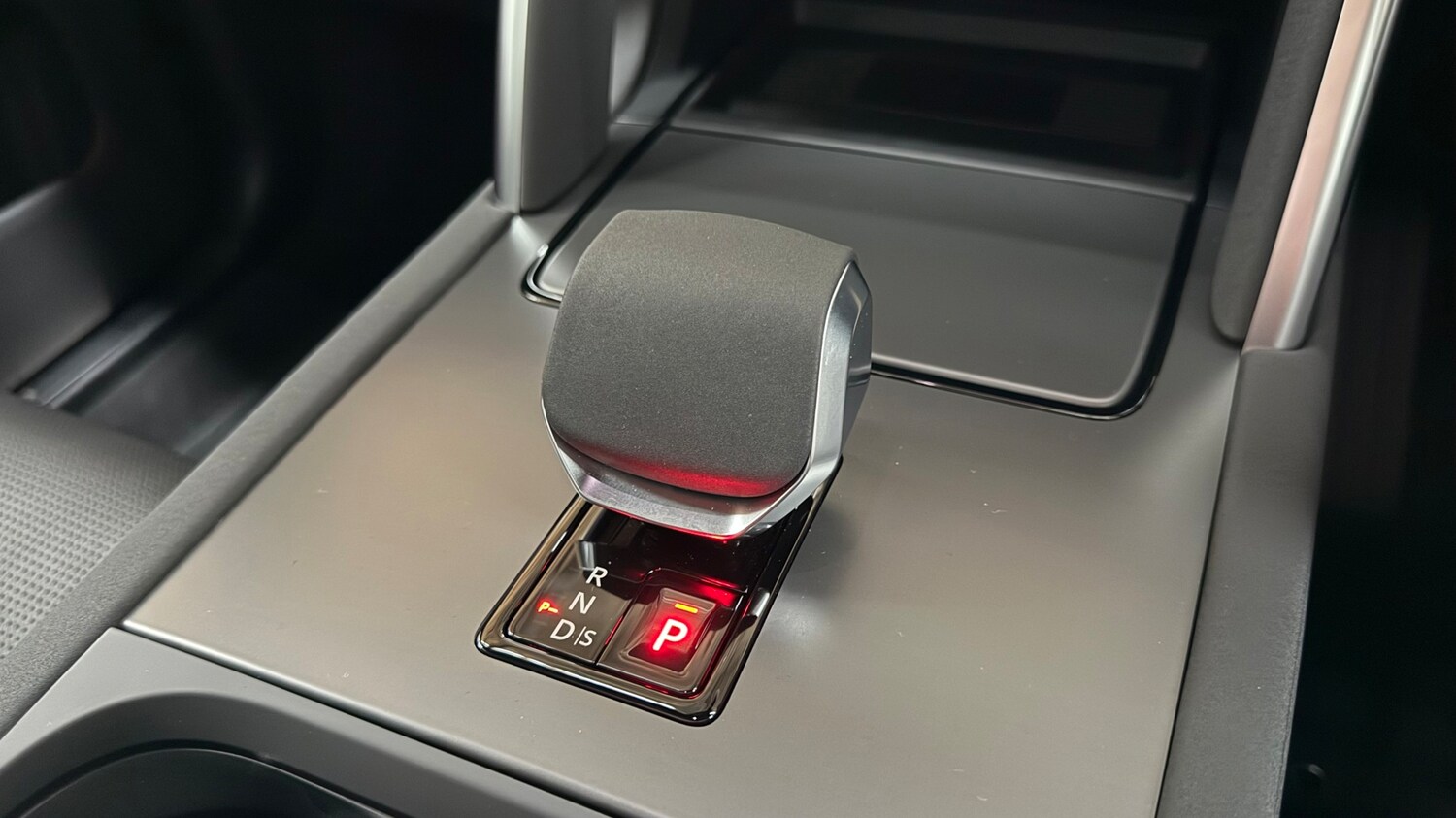 Used Land Rover Discovery Sport 2025 for sale - 76176067: Photo 13