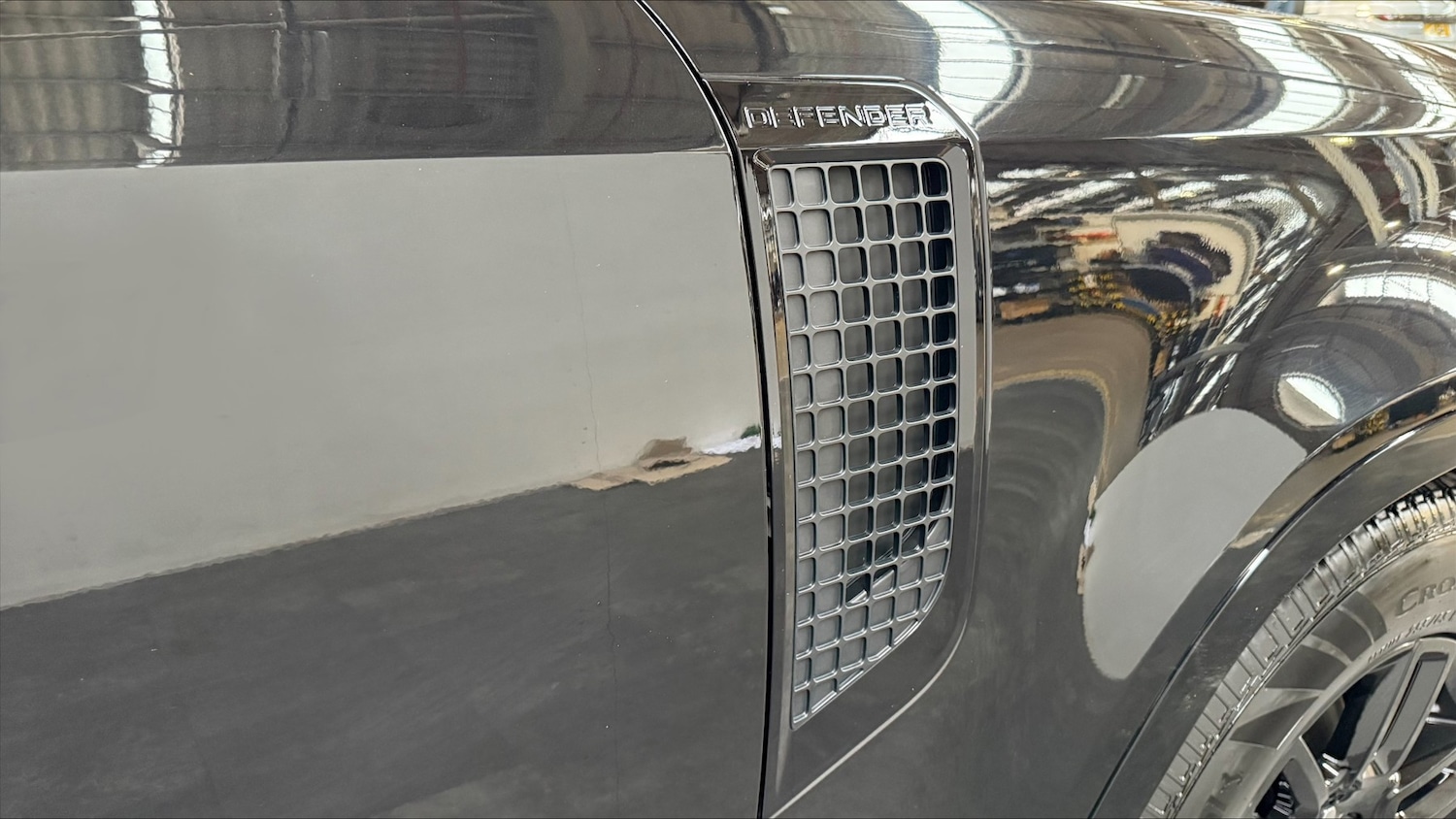 Used Land Rover Defender 2023 for sale - 76888270: Photo 20