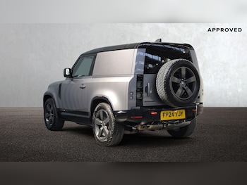 Used Land Rover Defender 2024 for sale - 79578151: Photo