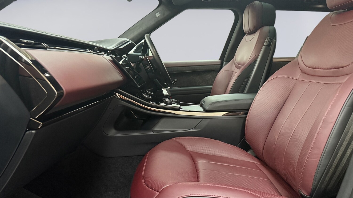 Used Land Rover Range Rover Sport 2024 for sale - 76800557: Photo 3