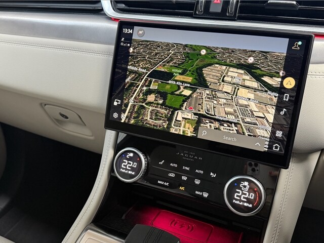 Used Jaguar F-Pace 2023 for sale - 76419912: Photo 11