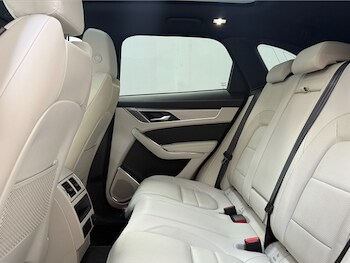 Used Jaguar F-Pace 2023 for sale - 76419912: Photo