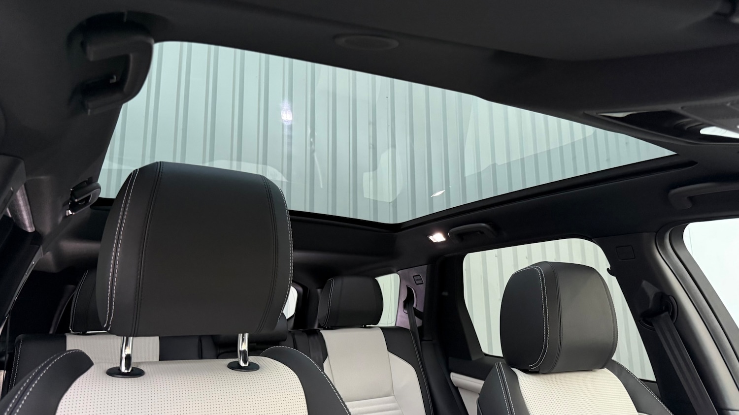 Used Land Rover Discovery Sport 2025 for sale - 77982900: Photo 21