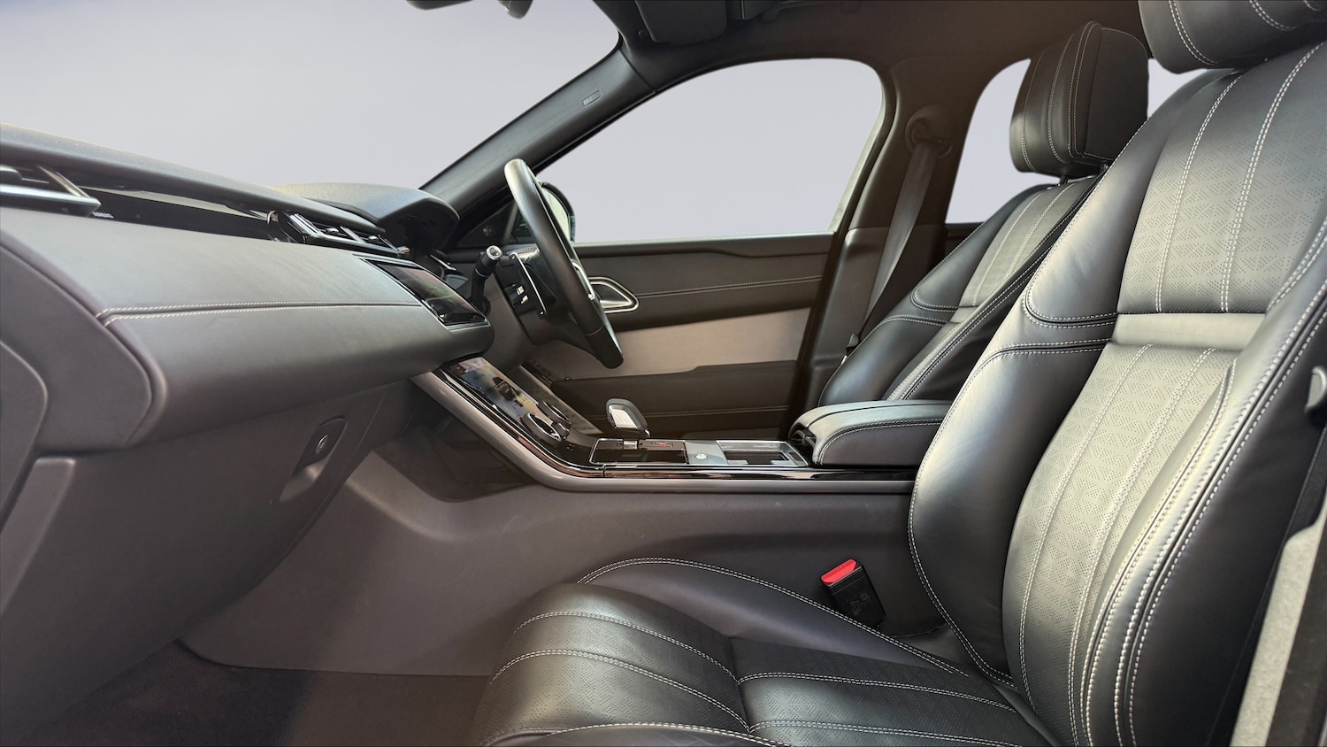 Used Land Rover Range Rover Velar 2021 for sale - 77898896: Photo 3