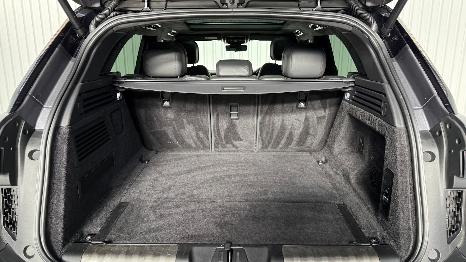 Used Land Rover Range Rover Sport 2023 for sale - 76410236: Photo 10