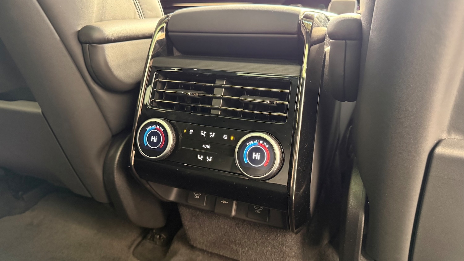 Used Land Rover Range Rover Sport 2023 for sale - 76410236: Photo 18