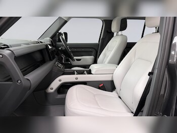 Used Land Rover Defender 2024 for sale - 78277343: Photo