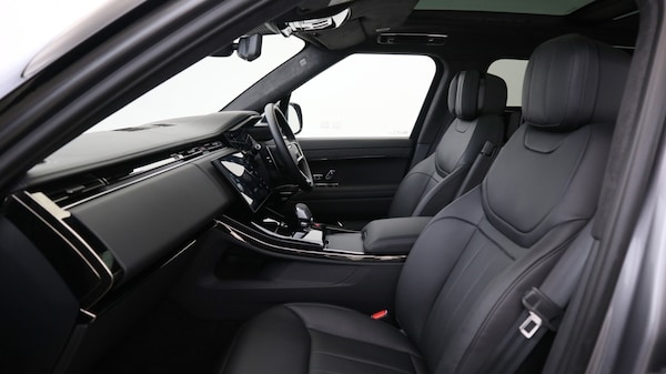 Used Land Rover Range Rover Sport 2024 for sale - 75298983: Photo 3