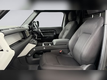 Used Land Rover Defender 110 2024 for sale - 79094558: Photo