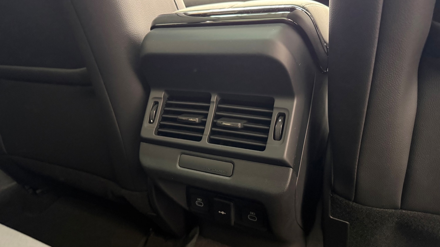 Used Land Rover Range Rover Evoque 2025 for sale - 76176065: Photo 18