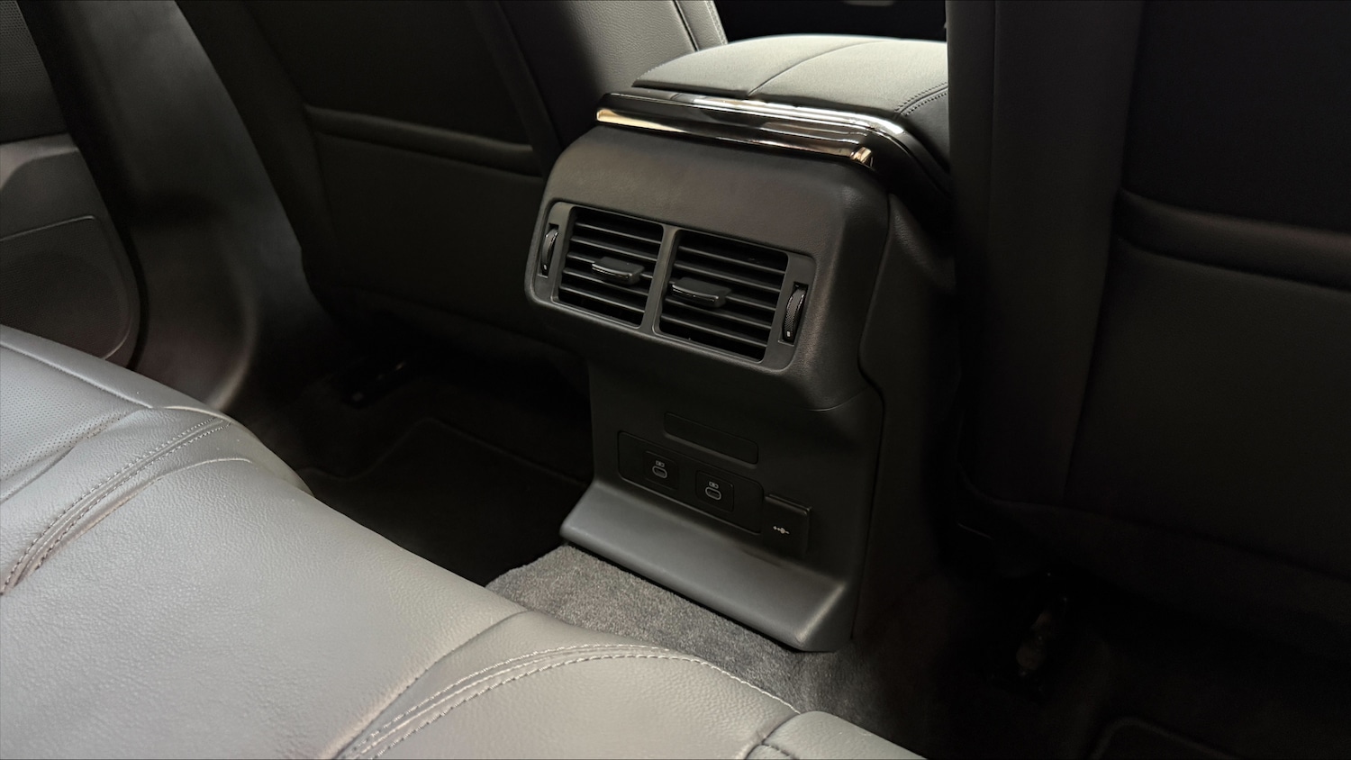 Used Land Rover Range Rover Velar 2026 for sale - 77470370: Photo 18