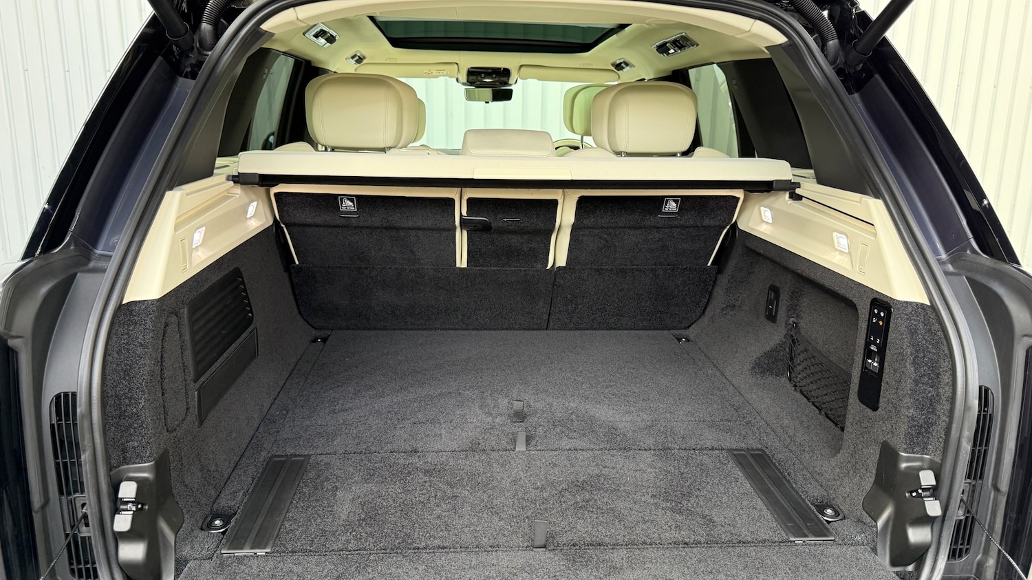 Used Land Rover Range Rover 2024 for sale - 76372386: Photo 10