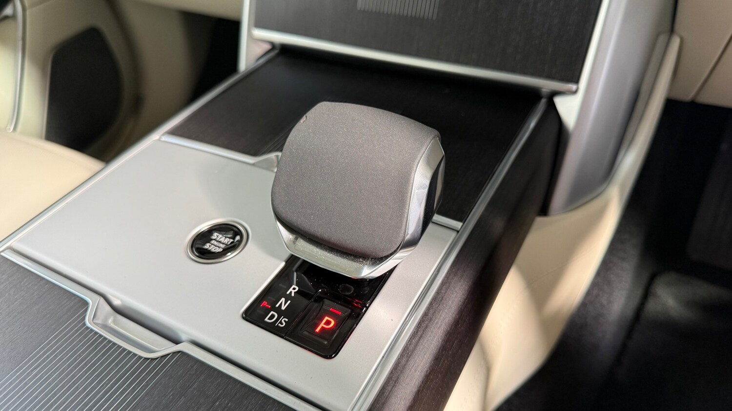 Used Land Rover Range Rover 2024 for sale - 76372386: Photo 13