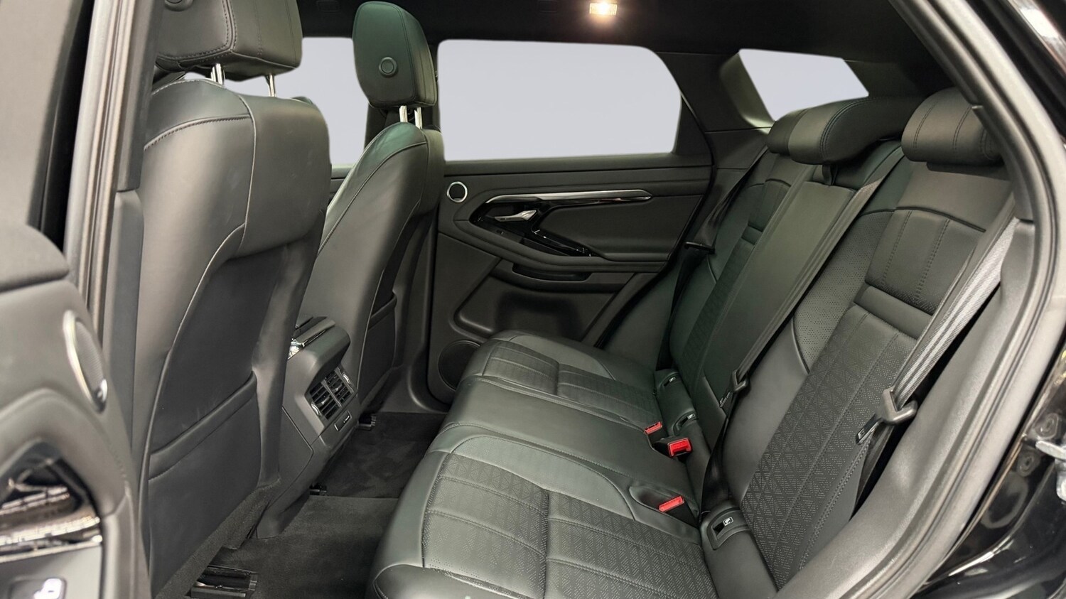 Used Land Rover Range Rover Evoque 2019 for sale - 76574676: Photo 4