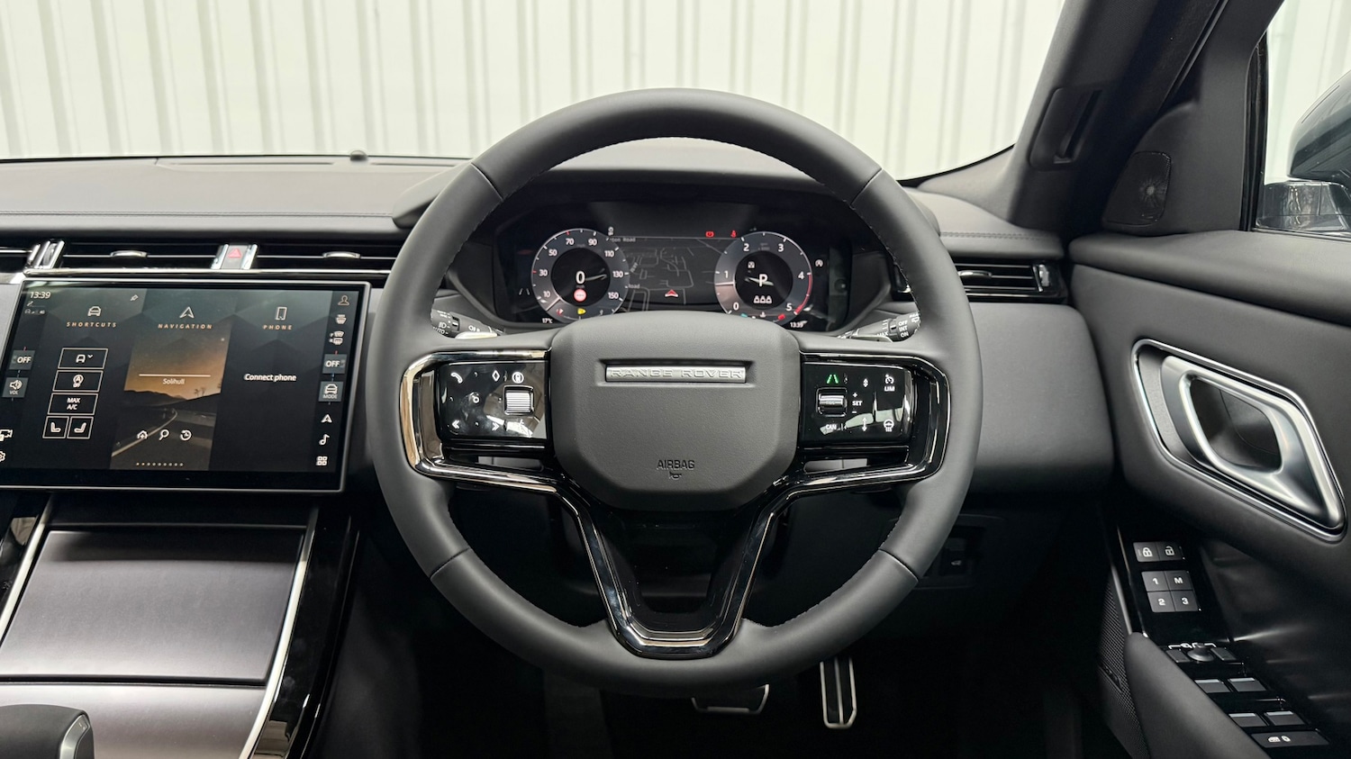 Used Land Rover Range Rover Velar 2025 for sale - 76176071: Photo 15