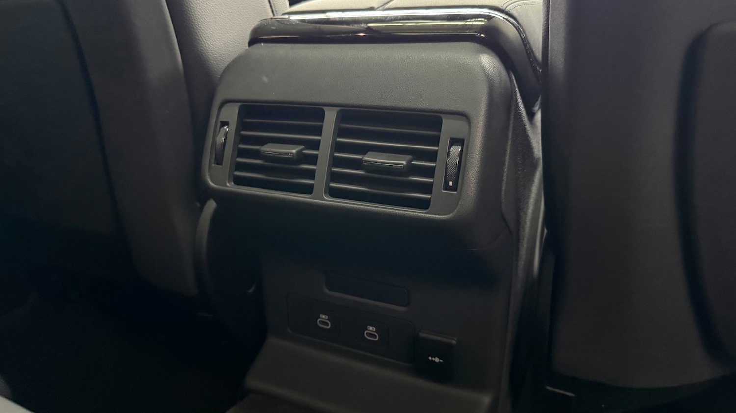 Used Land Rover Range Rover Velar 2025 for sale - 76176071: Photo 18