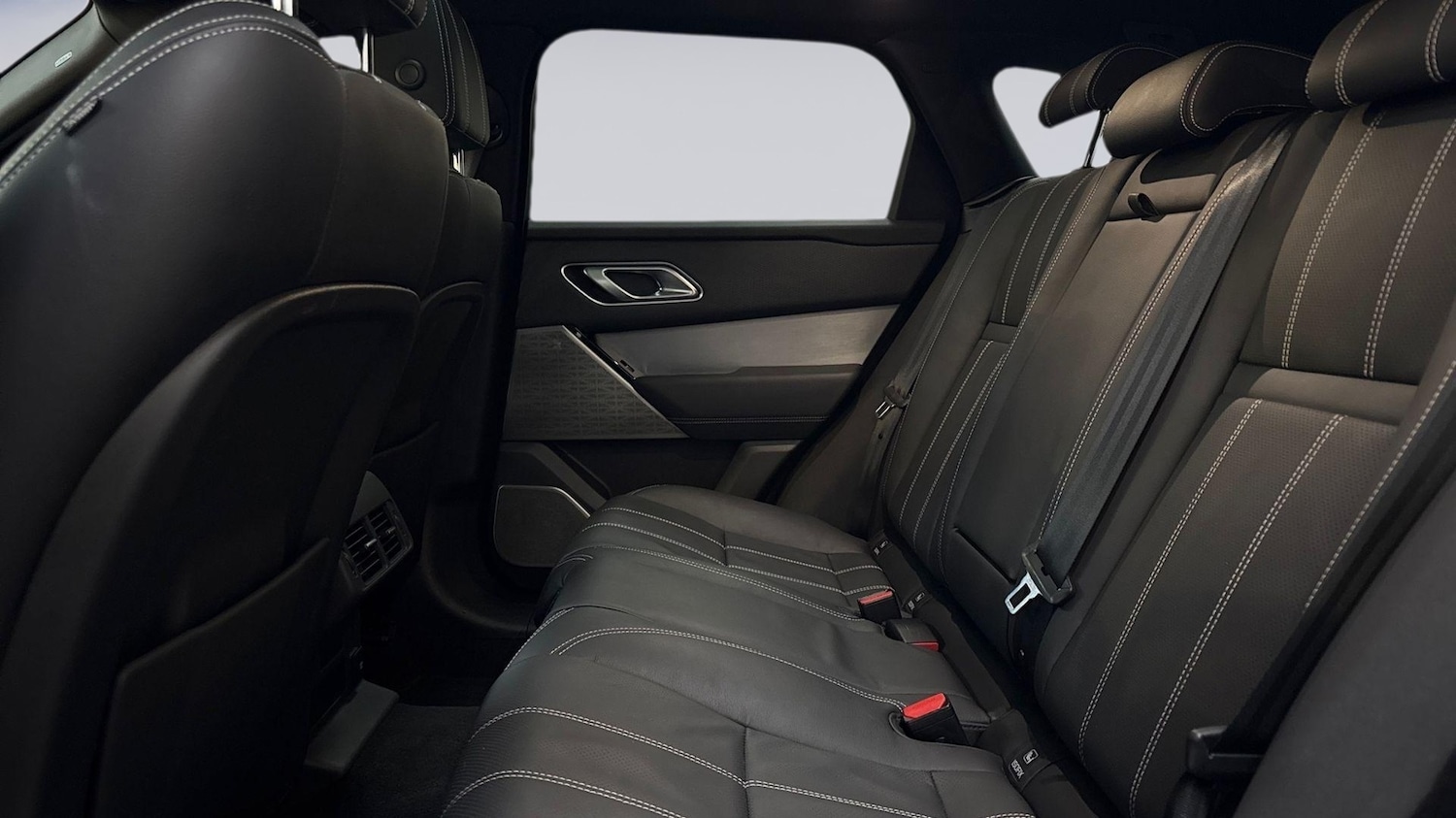 Used Land Rover Range Rover Velar 2021 for sale - 77046341: Photo 4