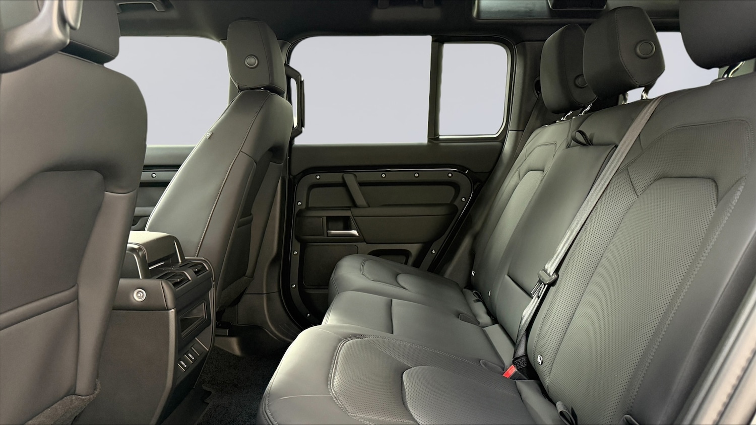 Used Land Rover Defender 2026 for sale - 78117305: Photo 4