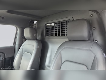 Used Land Rover Defender 90 2024 for sale - 79122222: Photo