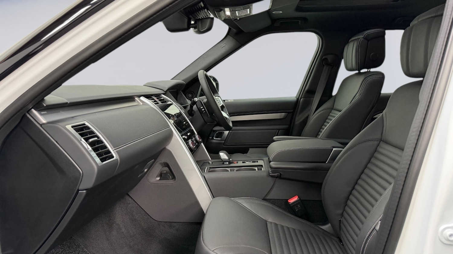 Used Land Rover Discovery 2025 for sale - 76800648: Photo 3