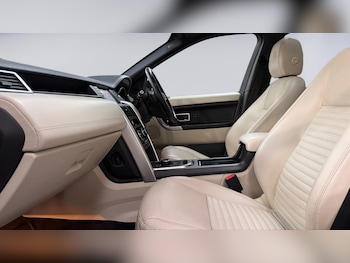 Used Land Rover Discovery Sport 2019 for sale - 77388412: Photo