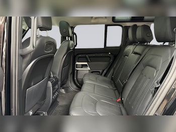 Used Land Rover Defender 90 2022 for sale - 76586528: Photo