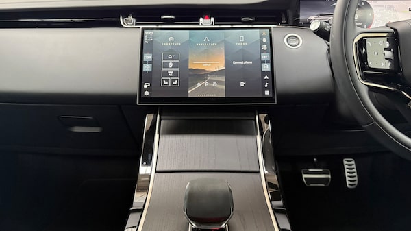 Used Land Rover Range Rover Evoque 2025 for sale - 74325885: Photo 14