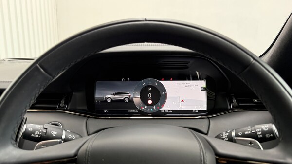 Used Land Rover Range Rover Evoque 2025 for sale - 74325885: Photo 16